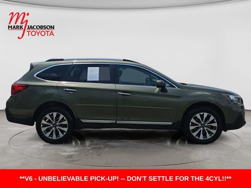 Used 2019 Subaru Outback 3.6R Touring AWD/4WD image 6