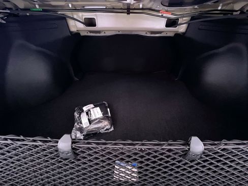 Used 2025 Hyundai Elantra Sport image 25