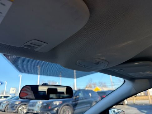 Used 2016 Ford Focus SE w/ SE Power Seat Package image 37