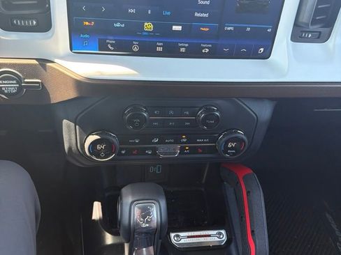 Used 2024 Ford Bronco Heritage Edition AWD/4WD image 18