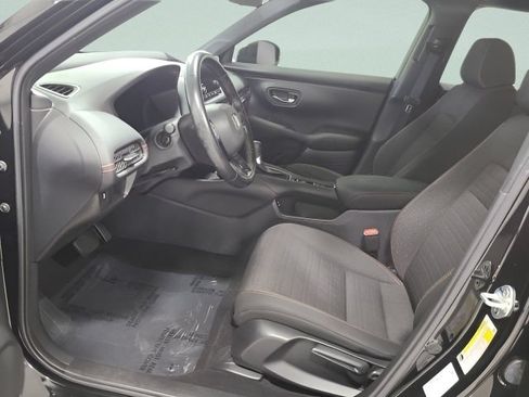 Used 2025 Honda HR-V Sport image 18