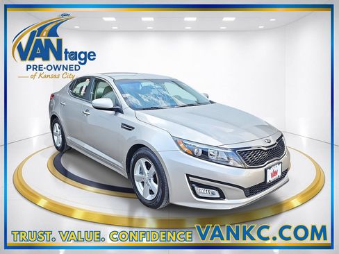 Used 2015 Kia Optima LX image 3