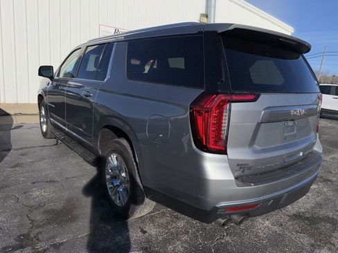 Used 2023 GMC Yukon XL Denali image 16