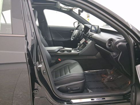 Used 2025 Lexus IS 350 F Sport w/ Navigation Package image 32