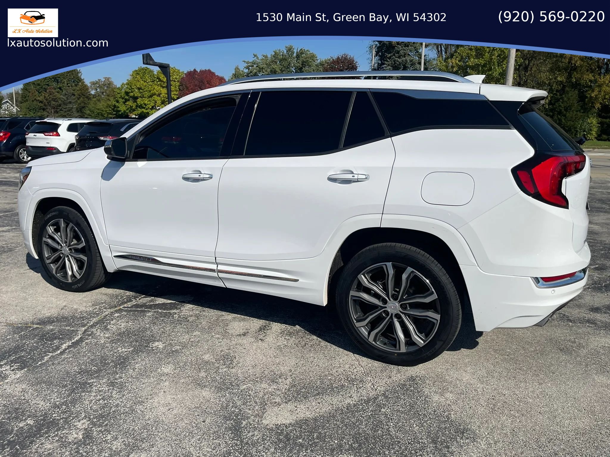 Used 2020 GMC Terrain Denali w/ GMC Pro Grade Package AWD/4WD image 3