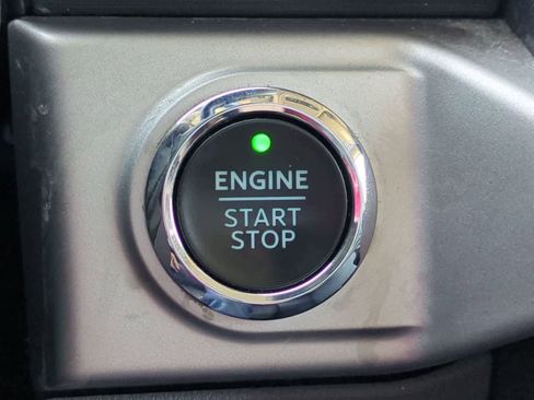 Used 2022 Ford F150 XLT w/ Equipment Group 302A High AWD/4WD image 17