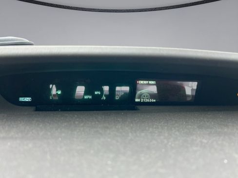Used 2014 Toyota Prius Two FWD image 21