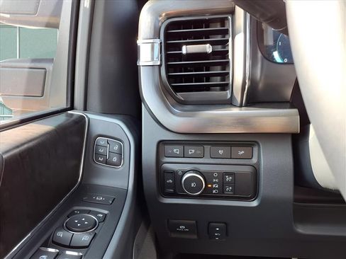 Used 2024 Ford F350 Lariat w/ Lariat Ultimate Package image 13