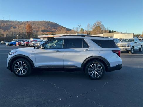 New 2026 Ford F250 XL w/ STX Appearance Package image 34