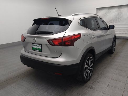 Used 2017 Nissan Rogue Sport SL w/ SL Premium Package FWD image 9