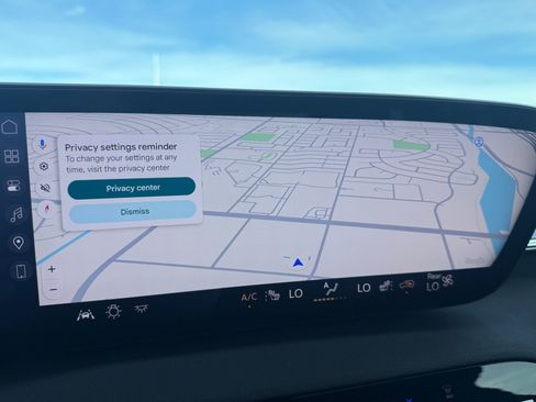 Used 2025 Buick Enclave Sport Touring w/ Power Package image 19