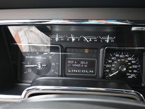 Used 2013 Lincoln Navigator 4WD w/ HD Trailer Tow Pkg image 18