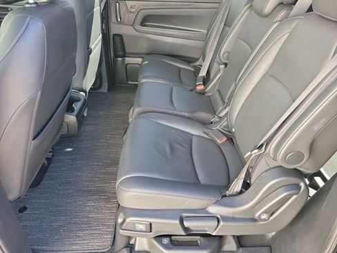 Used 2024 Honda Odyssey EX-L image 10