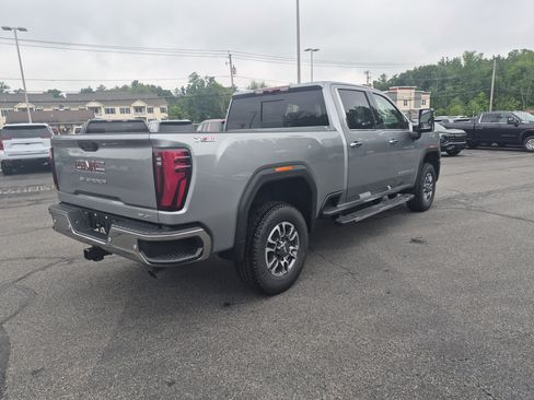 Used 2026 GMC Sierra 2500 SLT w/ SLT Premium Package AWD/4WD image 5
