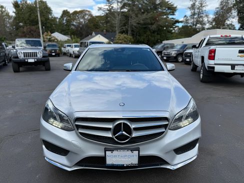 Used 2014 Mercedes-Benz E 350 4MATIC Sedan image 3