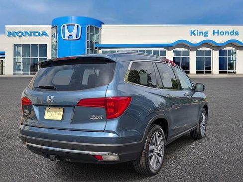 Used 2018 Honda Pilot Touring image 8