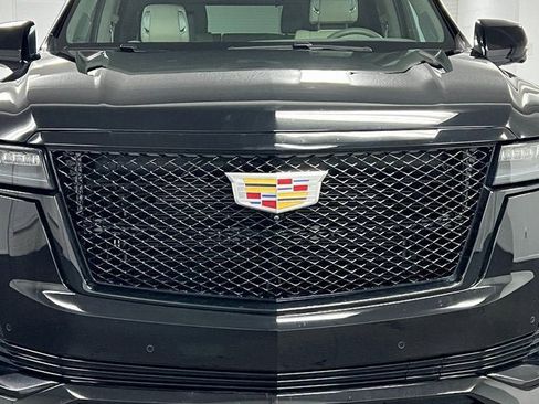 Certified 2023 Cadillac Escalade Sport Platinum image 9
