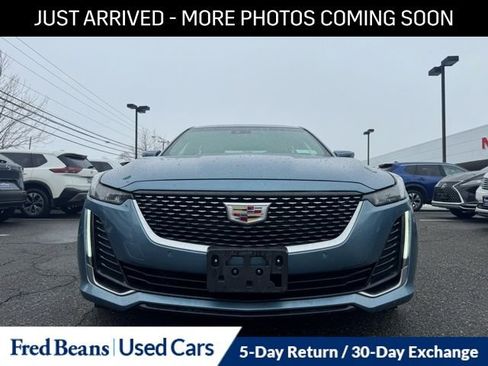 Used 2023 Cadillac CT5 Premium Luxury image 2