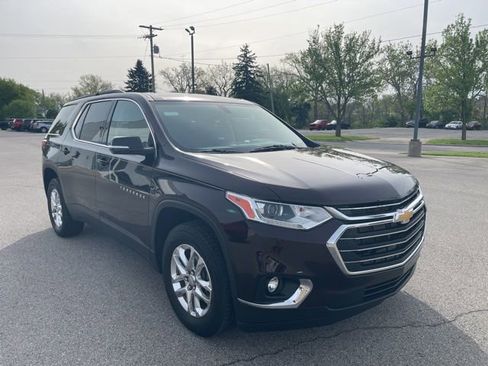 Used 2020 Chevrolet Traverse LT FWD image 12