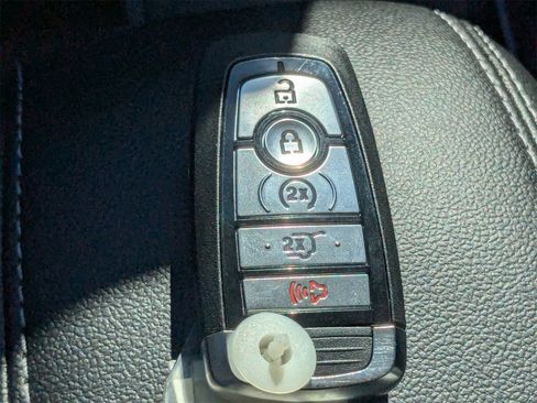 New 2026 Ford Escape SE w/ PHEV Premium Package image 33