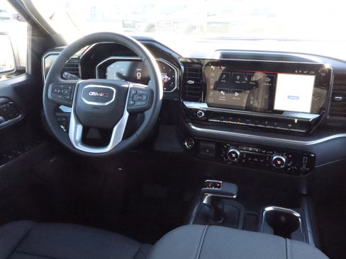 New 2026 GMC Sierra 1500 SLT image 10