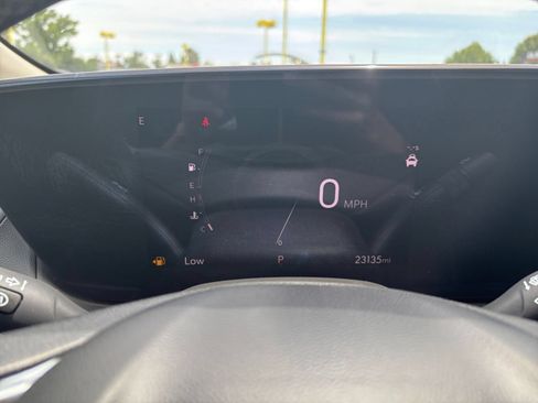 Used 2025 Buick Encore GX Preferred AWD/4WD image 38