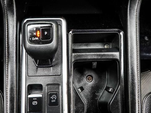 Used 2022 Nissan Pathfinder SL image 20