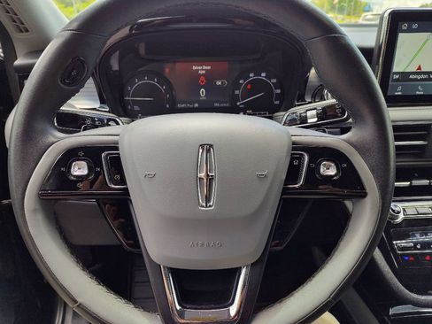 Used 2022 Lincoln Corsair AWD w/ Equipment Group 101A image 17