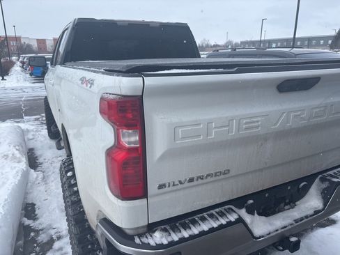 Used 2021 Chevrolet Silverado 1500 LT image 47