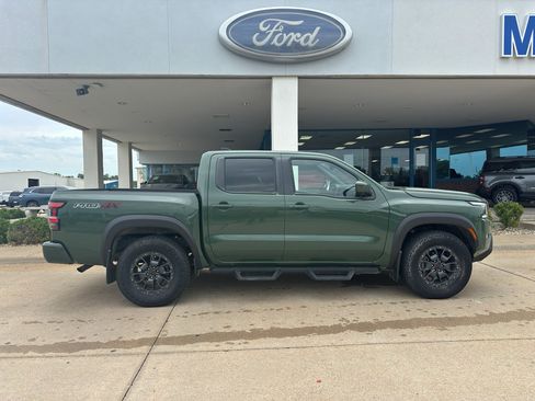 Used 2024 Nissan Frontier PRO-4X w/ Pro Premium Package AWD/4WD image 4