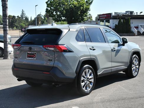 Used 2023 Toyota RAV4 XLE Premium FWD image 8
