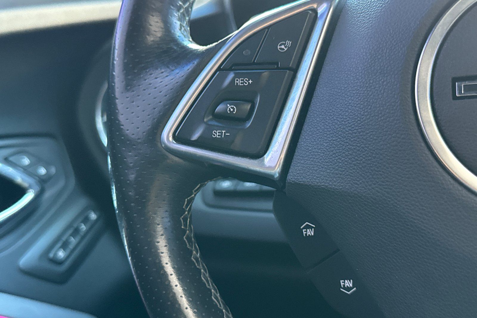 Used 2017 Chevrolet Camaro SS RWD image 34