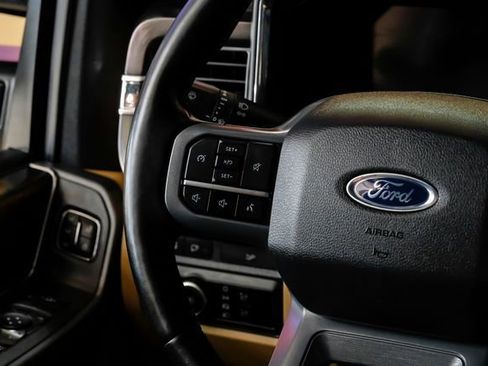 Used 2024 Ford F350 Lariat w/ FX4 Off-Road Package AWD/4WD image 18