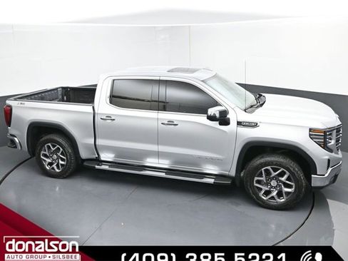 Used 2022 GMC Sierra 1500 SLT w/ SLT Convenience Package image 18