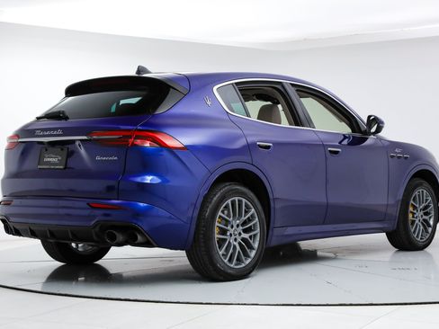 Certified 2023 Maserati Grecale Modena AWD/4WD image 5