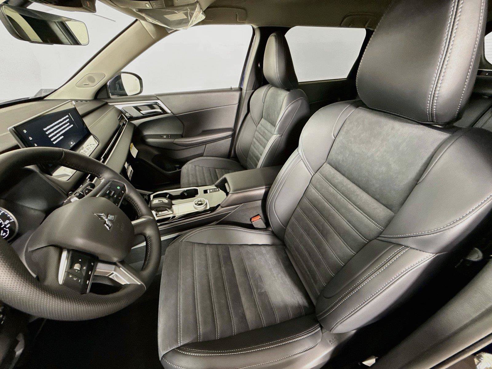 New 2026 Mitsubishi Outlander SE FWD image 9