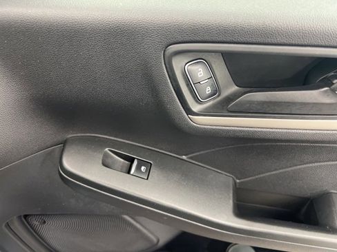 Used 2022 Ford Escape SE w/ SE Sport Appearance Package image 24