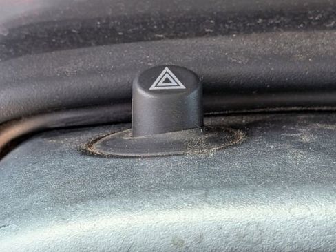 Used 2006 Jeep Wrangler SE image 32