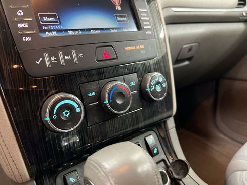 Used 2015 Chevrolet Traverse LT FWD image 11