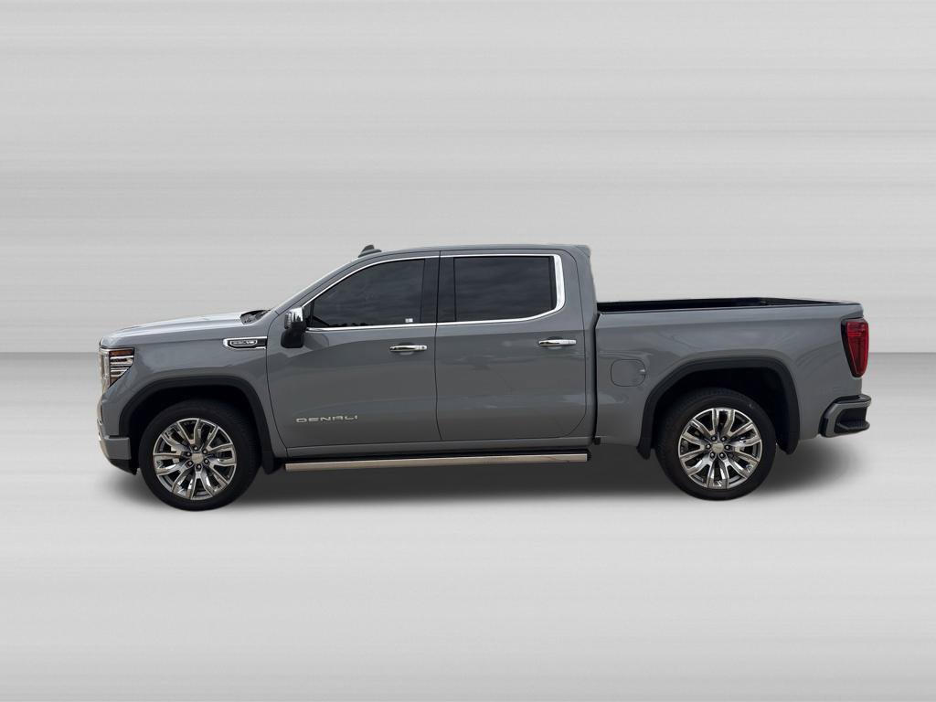 Used 2025 GMC Sierra 1500 Denali w/ Denali Reserve Package AWD/4WD image 7