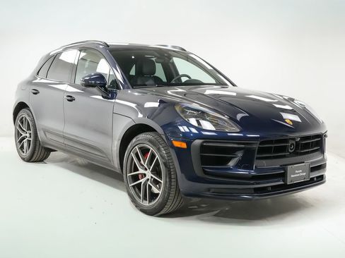 Used 2023 Porsche Macan S image 8