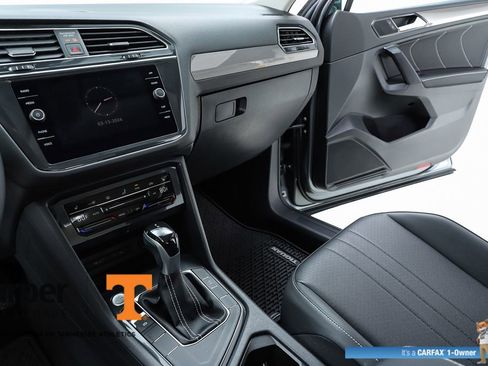 Used 2023 Volkswagen Tiguan SE image 23