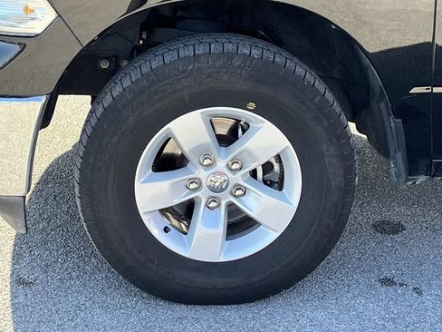 Used 2024 RAM 1500 Classic SLT image 12