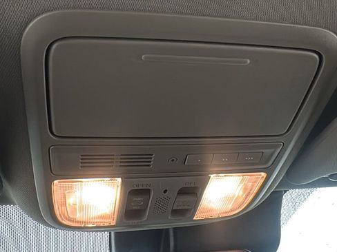 Used 2016 Honda Pilot Touring image 35