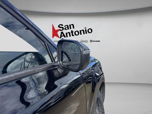 Used 2023 Kia Telluride EX X-Line image 33