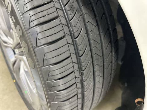 Certified 2024 Honda Accord EX-L image 28