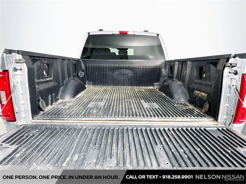 Used 2021 Ford F150 XLT image 23