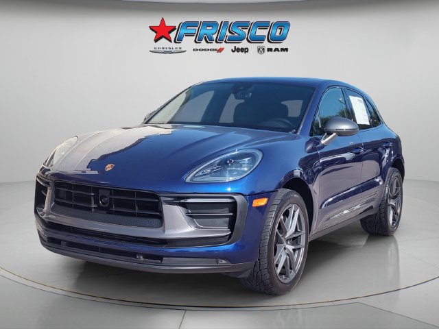 Used 2023 Porsche Macan Turbo AWD/4WD image 3