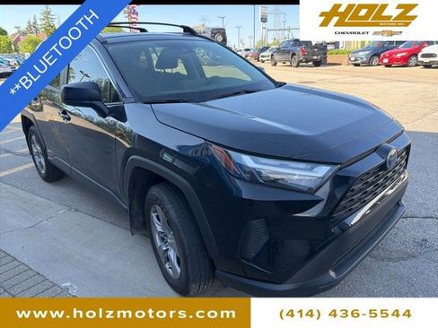 Used 2024 Toyota RAV4 LE AWD/4WD image 3