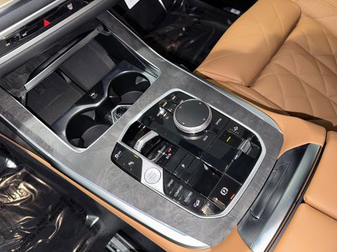 New 2026 BMW X7 xDrive40i w/ M Sport Package image 20